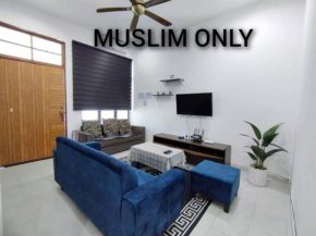 Indah Damai Homestay